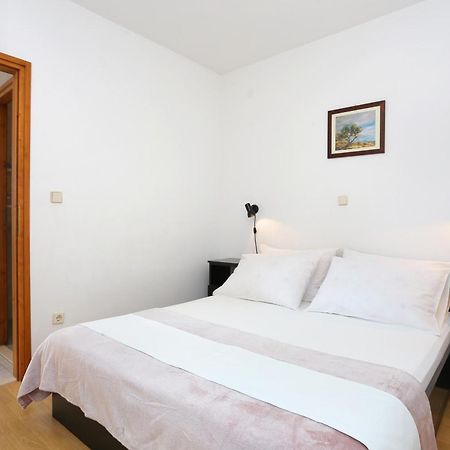Apartments By The Sea Rastici, Ciovo - 11723 Trogir Zimmer foto