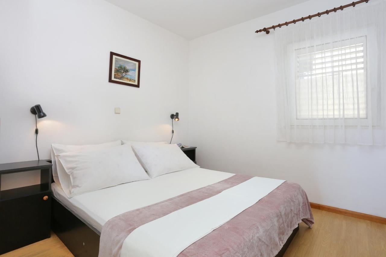 Apartments By The Sea Rastici, Ciovo - 11723 Trogir Exterior foto